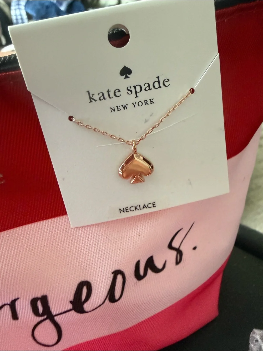 BUNDLE💖 kate spade NECKLACE and Bath & Body accessories